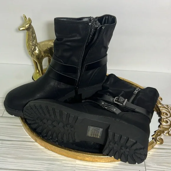 Jellypop Women’s Ankle Booties zipper on side size 9 and 12 black - Picture 7 of 10